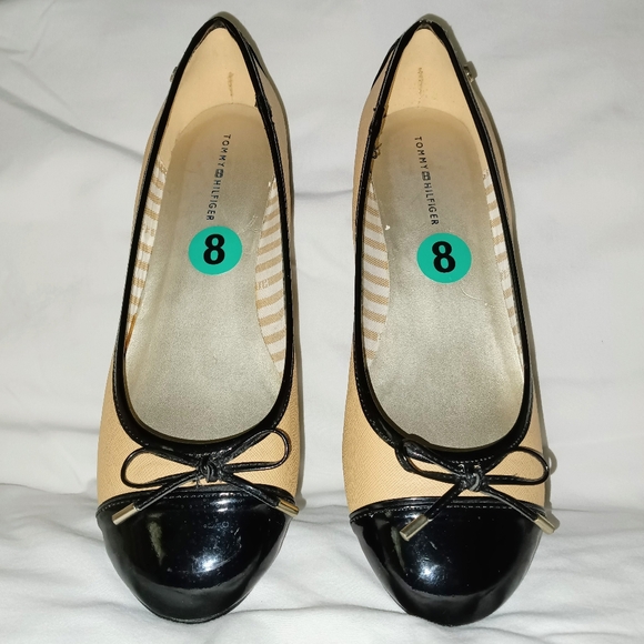 Tommy Hilfiger Shoes - Tommy Hilfiger Black and Tan Heels (NEW)